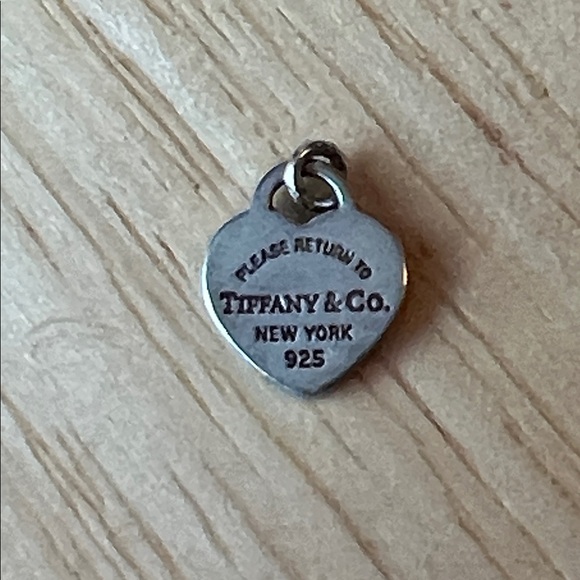 Tiffany & Co. Return to Tiffany Heart Tag Pendant in sterling silver (.925)